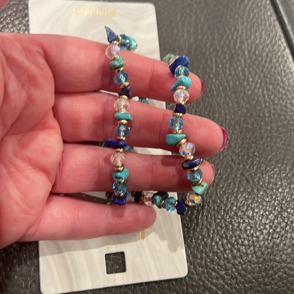 Bracelets - Picture 2 of 3